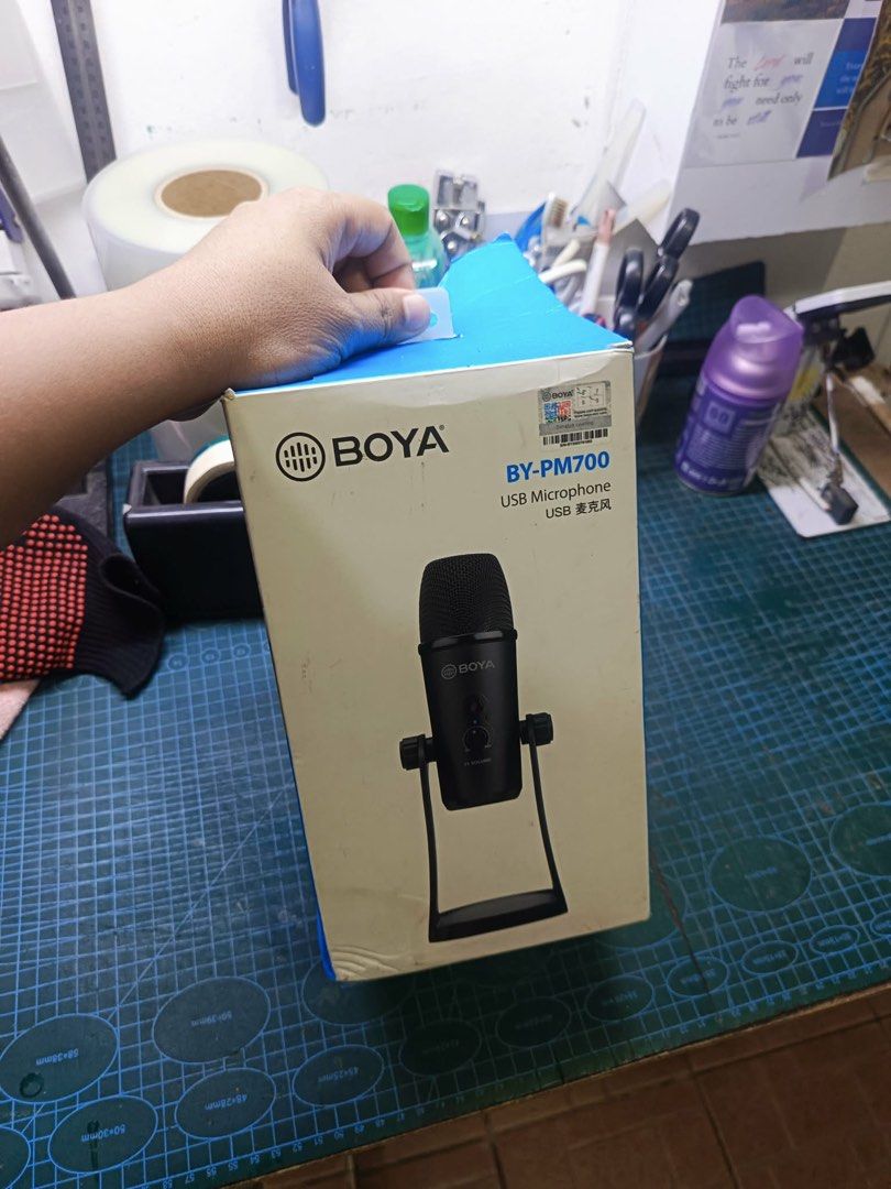 “ Boya by pm700 “ (Category: Microphones) located in Manila. Submitted by happystorm_6e91c0 (Listing ID 1460727743, Image 2). Description: ‼️Mic selling‼️ “ Boya by pm700 “ - No issue - With box & Foam Any location can do! Pm for the price (Negotiable) RUSH‼️.