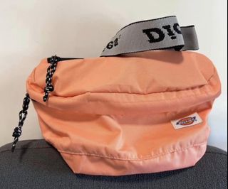 （分類：）位於 。 由 chstitchk 提交（商品編號 1460844261，圖片 1）。簡介： 。