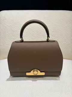 （分類：）位於 。 由 luxue.888 提交（商品編號 1460851876，圖片 1）。簡介： 。
