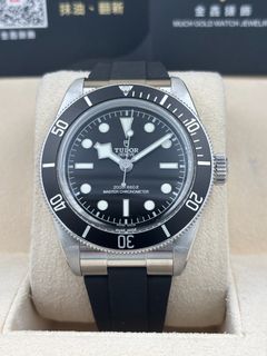 （分類：）位於 。 由 muchgoldwatch 提交（商品編號 1460762598，圖片 1）。簡介： 。