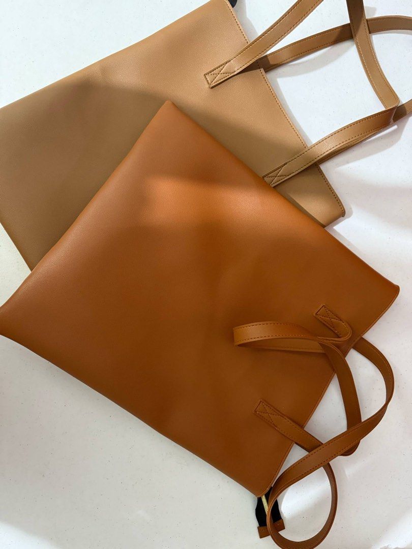 ✨ PERSONALIZED LEATHER TOTE BAG 👜🤎 (Category: Handmade Craft) located in Manila. Submitted by khrizeller (Listing ID 1460920654, Image 3). Description: Looking for a gift that is both beautiful and useful? Make it extra special with our personalized leather tote bags! ✨ Perfect for everyday use—whether for school, work, errands, travel, or simply as an everyday bag. You can also personalize it with a name or special detail to make your gift mor
