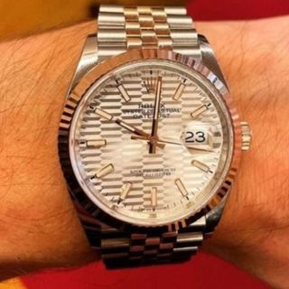 (Category: ) located in . Submitted by buyingrolexcash (Listing ID 1460751163, Image 1). Description: .