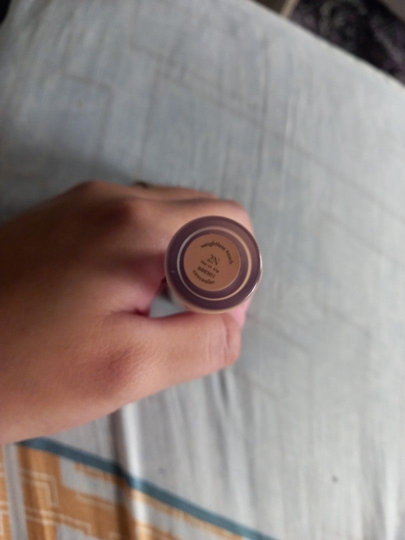 Absidy Concealer - Shade 2N (Category: Makeup) located in San Miguel. Submitted by jemrous (Listing ID 1460745415, Image 2). Description: - Absidy Concealer ORIG PRICE: 300 never been used, wrong order nawala yung pangblend - Shade: 2N - Coverage: Good for blemishes and dark circles - Formula: Easy to blend - Packaging: Convenient tube with applicator - Ideal for: Everyday makeup.