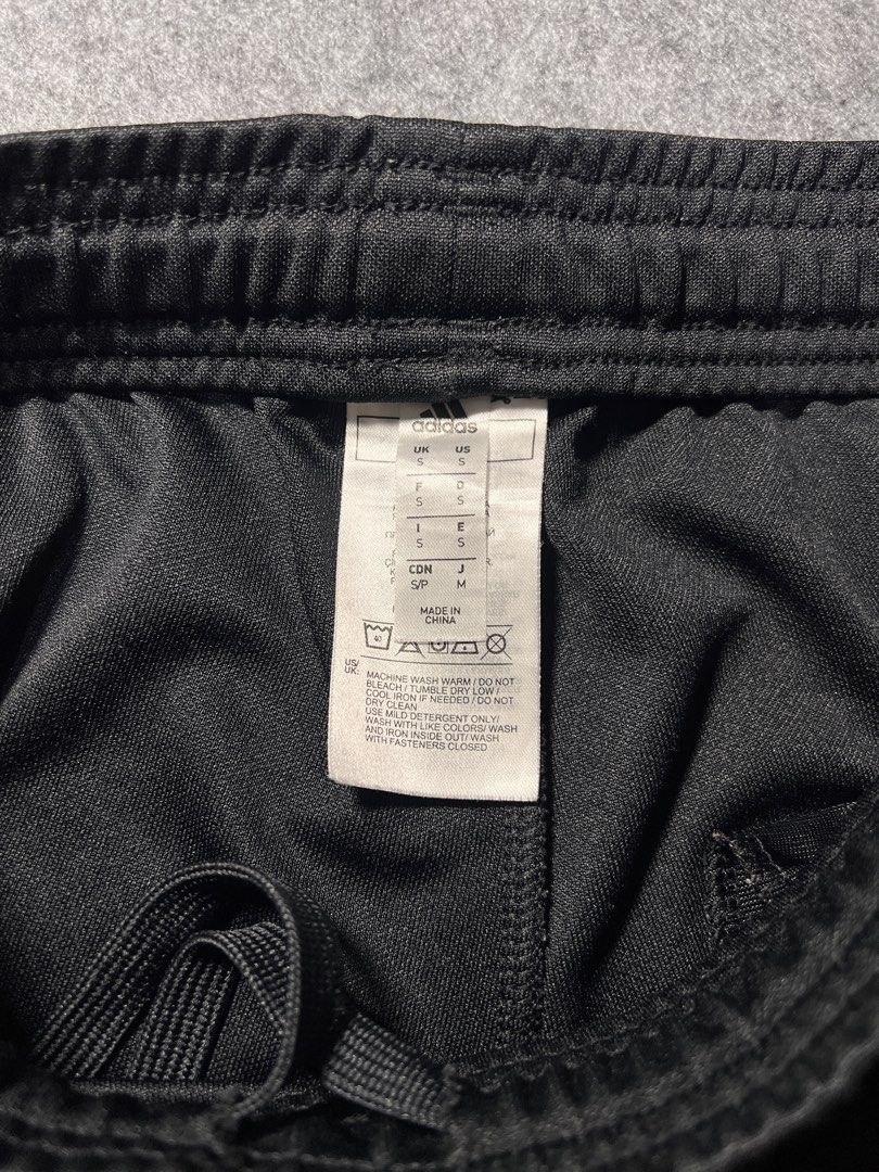 Adidas Black Climalite Shorts Size S (Category: Shorts) located in Manila. Submitted by randsclothingstore (Listing ID 1460723464, Image 3). Description: BRAND: Adidas Size (Inch) ‼️Medida Size‼️ : W 26-32 | L 14 Color Rate: 9.8/10 Condition: Like New Issue: Loose stitching ‼️ Thrifted item — please manage your expectations, authenticity is not guaranteed (check photos for tags!) 🧼 Laundered & Ready to Wear — Item has been washed and prepped, so