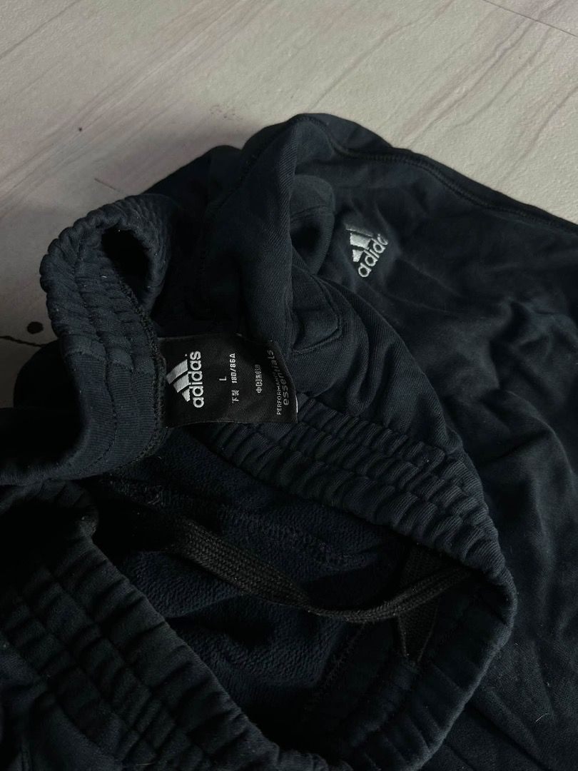 Adidas Black Jogger Pants (Category: Joggers) located in Manila. Submitted by nb_thriftshop (Listing ID 1460893150, Image 3). Description: adi sweat pants waist 30 to 40 has lace and garterize length 42.5 leg hole 7.5 no issue need wash.