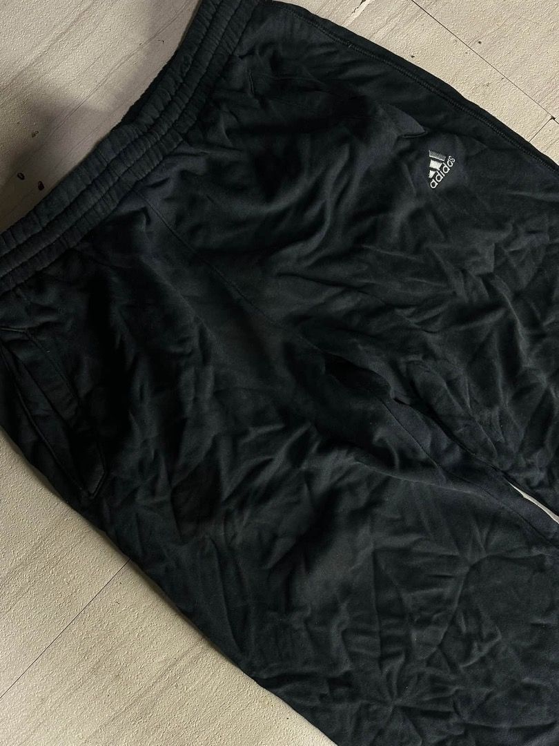 Adidas Black Jogger Pants (Category: Joggers) located in Manila. Submitted by nb_thriftshop (Listing ID 1460893150, Image 2). Description: adi sweat pants waist 30 to 40 has lace and garterize length 42.5 leg hole 7.5 no issue need wash.