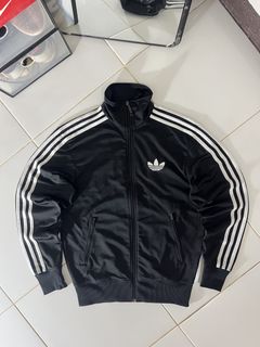 (Category: ) located in . Submitted by metromnlwear (Listing ID 1460886403, Image 1). Description: .