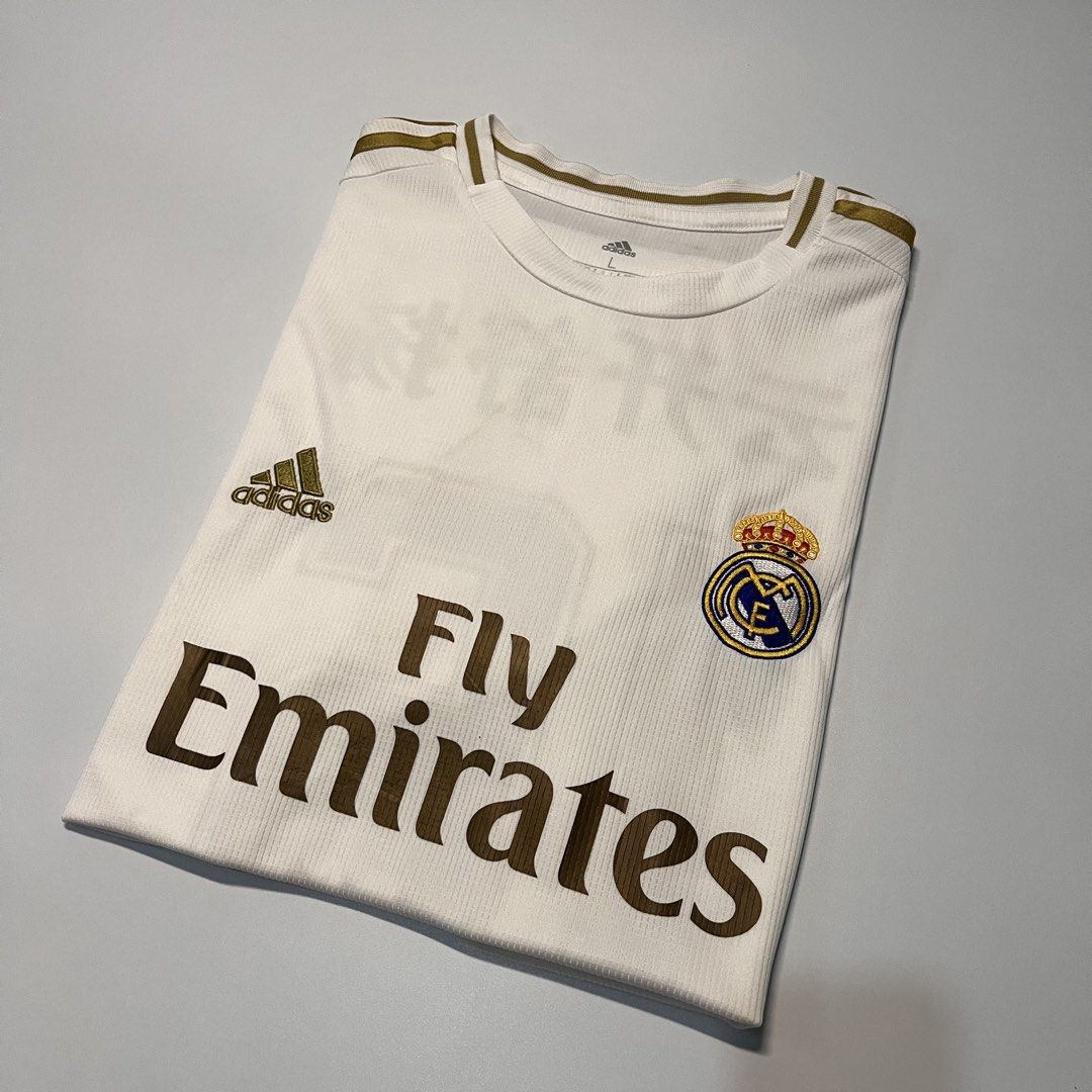 ADIDAS FLY EMIRATES SOCCER JERSEY (Category: Tshirts & Polo Shirts ) located in Argao. Submitted by rarecollective. (Listing ID 1460890175, Image 1). Description: ADIDAS FLY EMIRATES SOCCER JERSEY •Size: Large •📐: W21*L28 •Condition: Good Condition •Color rate: 9.8/10 •Issue: Minimal Mold on back part •Price: 649.00🏷️📨 No Cod Mop: Gcash 📍Mandaue city.
