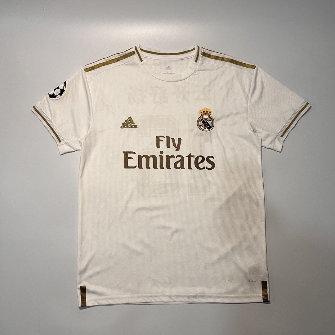 ADIDAS FLY EMIRATES SOCCER JERSEY (Category: Tshirts & Polo Shirts ) located in Argao. Submitted by rarecollective. (Listing ID 1460890175, Image 2). Description: ADIDAS FLY EMIRATES SOCCER JERSEY •Size: Large •📐: W21*L28 •Condition: Good Condition •Color rate: 9.8/10 •Issue: Minimal Mold on back part •Price: 649.00🏷️📨 No Cod Mop: Gcash 📍Mandaue city.
