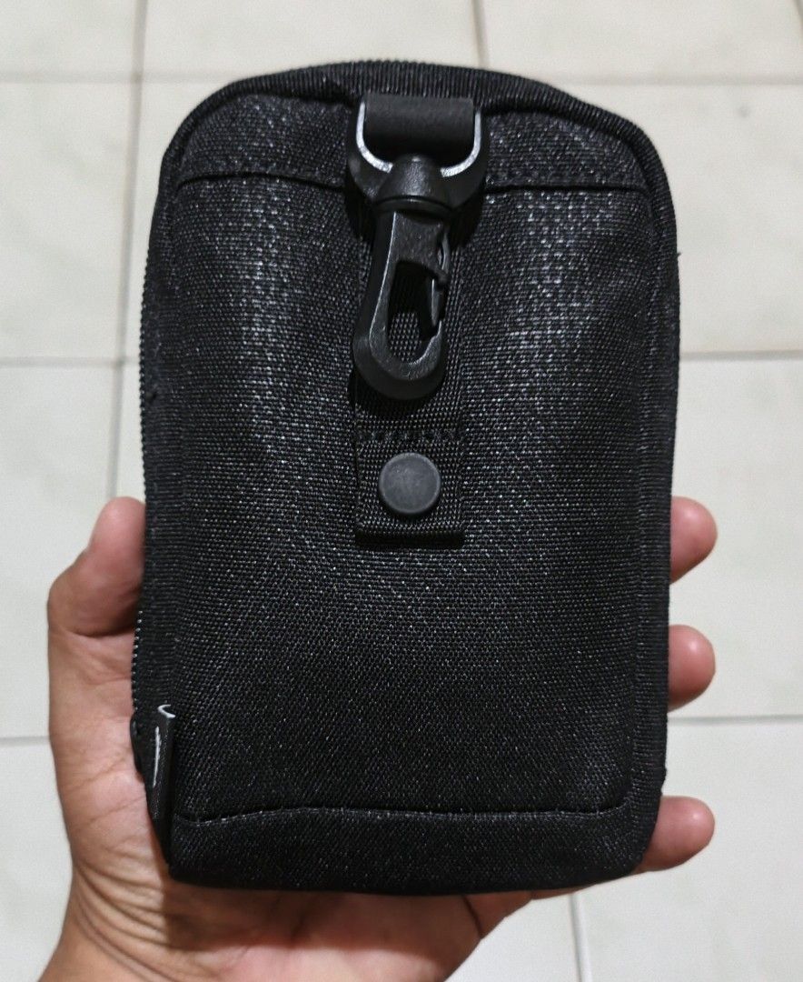 ADIDAS GOLF ACCESORY POUCH (Category: Wallets & Card Holders) located in Sipocot. Submitted by quickpickstuff (Listing ID 1460918771, Image 2). Description: GOOD AS NEW CONDITION.