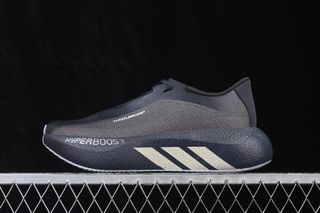 (Category: ) located in . Submitted by khai.uasneakers (Listing ID 1460887560, Image 1). Description: .