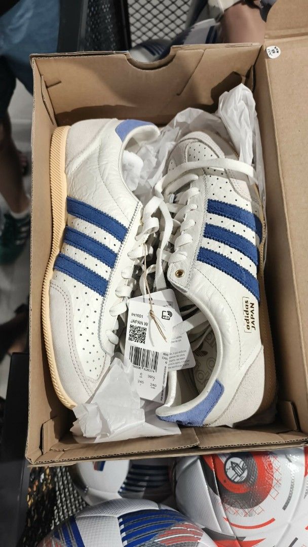 Adidas Japan Sneakers White Blue (Category: Sneakers) located in Caloocan City. Submitted by justin_fire (Listing ID 1460910169, Image 2). Description: - Authentic Adidas Japan sneakers - Classic white with blue stripes design - Durable gum sole - Includes original box and tissue paper - Ideal for everyday casual wear.