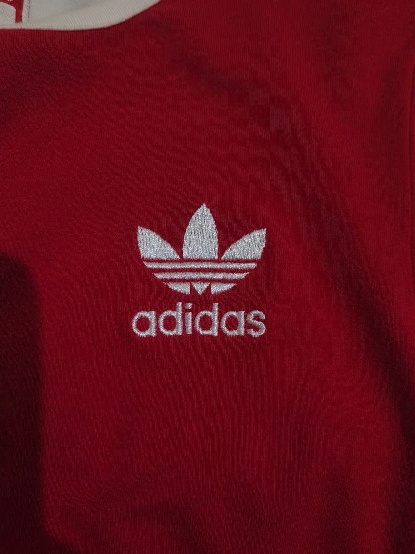 Adidas shirt (Category: Shirts) located in La Trinidad. Submitted by jemm_03 (Listing ID 1460802754, Image 3). Description: Small to Med DM me for more details.