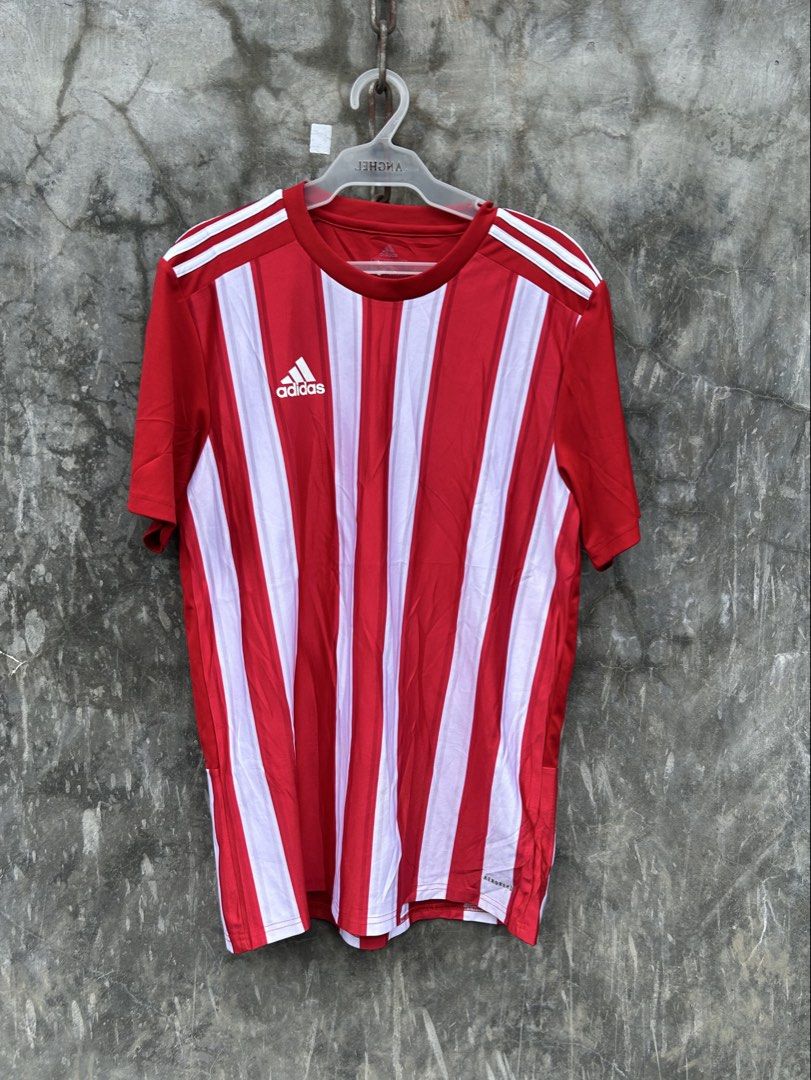 Adidas Stripes 21 Tee (Category: Tshirts & Polo Shirts ) located in Tuguegarao City. Submitted by 2giefinds (Listing ID 1460756571, Image 1). Description: Size: Large Dimes: W:20 x L:39 Condition: Excellent - As new Color Rate: 10/10 Issue: ❌.