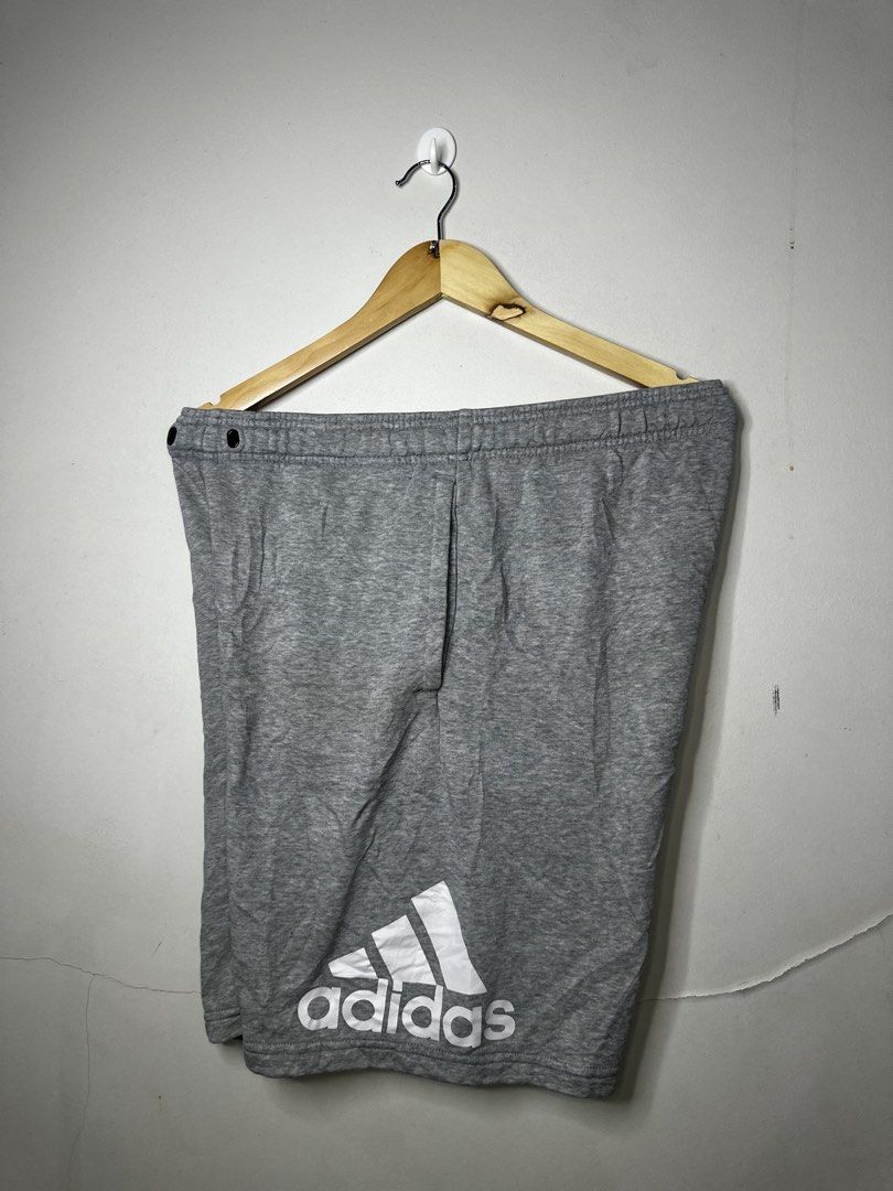 ADIDAS SWEAT SHORT (Category: Shorts) located in Molave. Submitted by thriftmate13 (Listing ID 1460781594, Image 1). Description: .