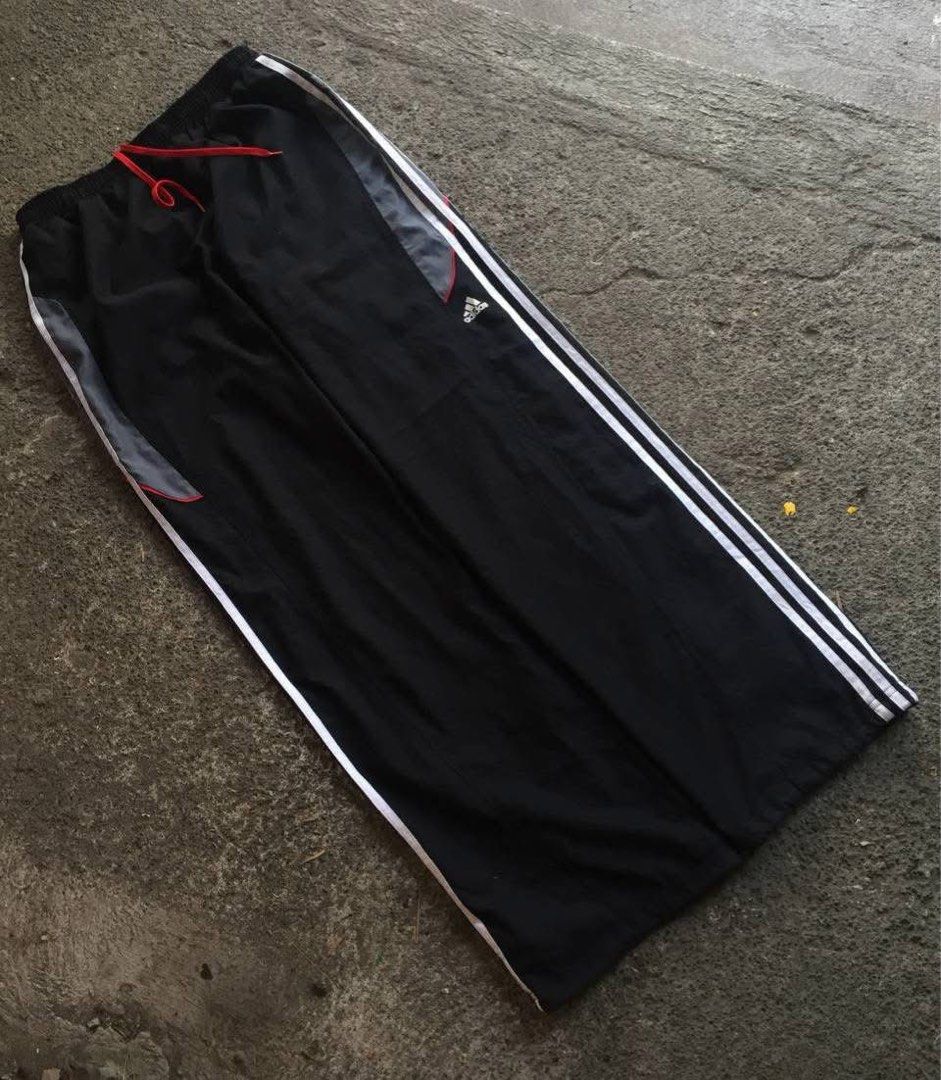 Adidas trackpants (Category: Joggers) located in Abucay. Submitted by thriftykiel.111 (Listing ID 1460725518, Image 1). Description: Adidas trackpants for sale! it’s free size, can fit up to 28 to 35.