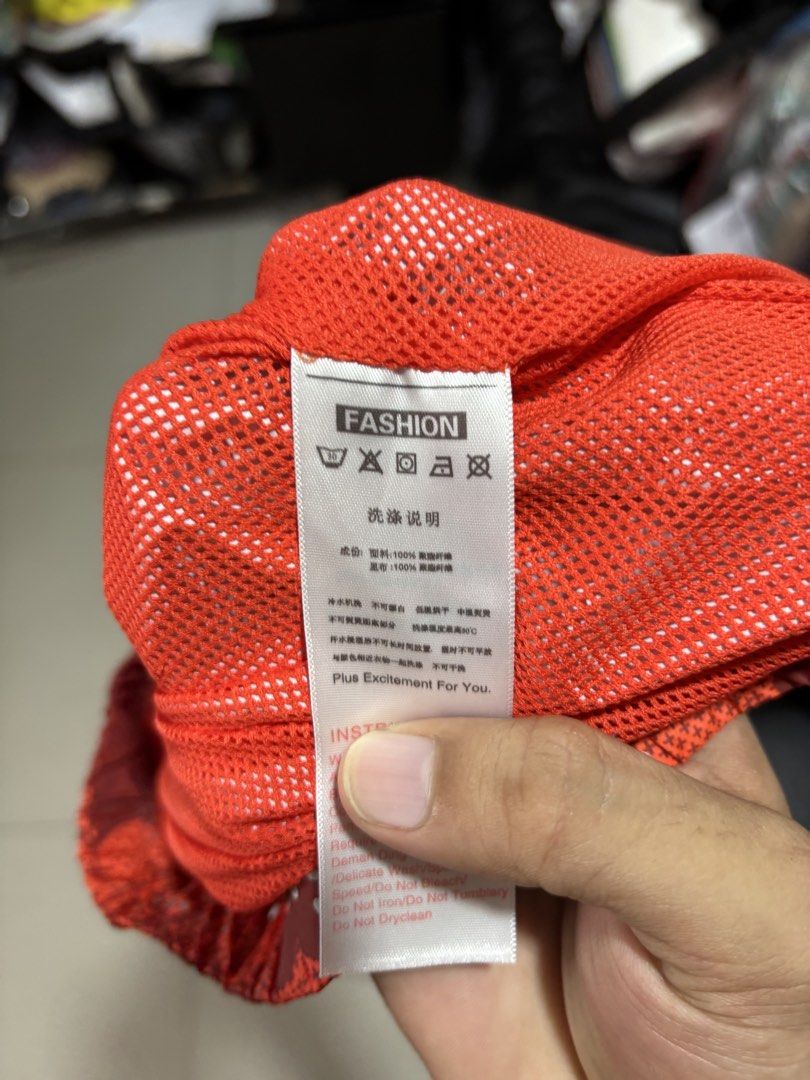 ADIDAS WINDBREAKER (Category: Coats, Jackets and Outerwear) located in Cagayan de Oro. Submitted by thriftcgyph (Listing ID 1460836400, Image 3). Description: ADIDAS WINDBREAKER ₱850 NO ISSUE COMPLETE TAGS L ON TAG COLOR RATE: 8/10 L : 25 x W: 21.