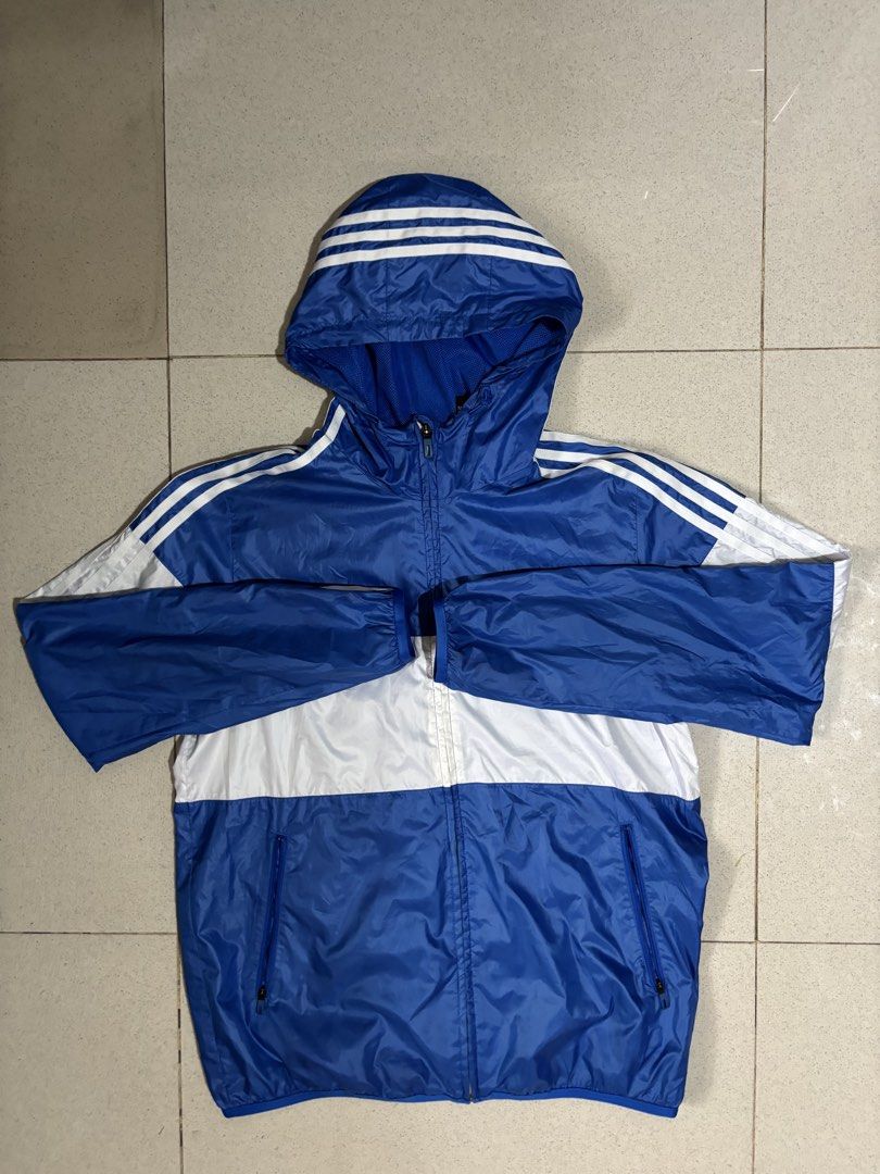 Adidas windbreaker (Category: Coats, Jackets and Outerwear) located in Cagayan de Oro. Submitted by thriftcgyph (Listing ID 1460838491, Image 1). Description: ADIDAS WINDBREAKER ₱650 NO ISSUE COMPLETE TAGS L ON TAG COLOR RATE: 8/10 L : 28 x W: 21.