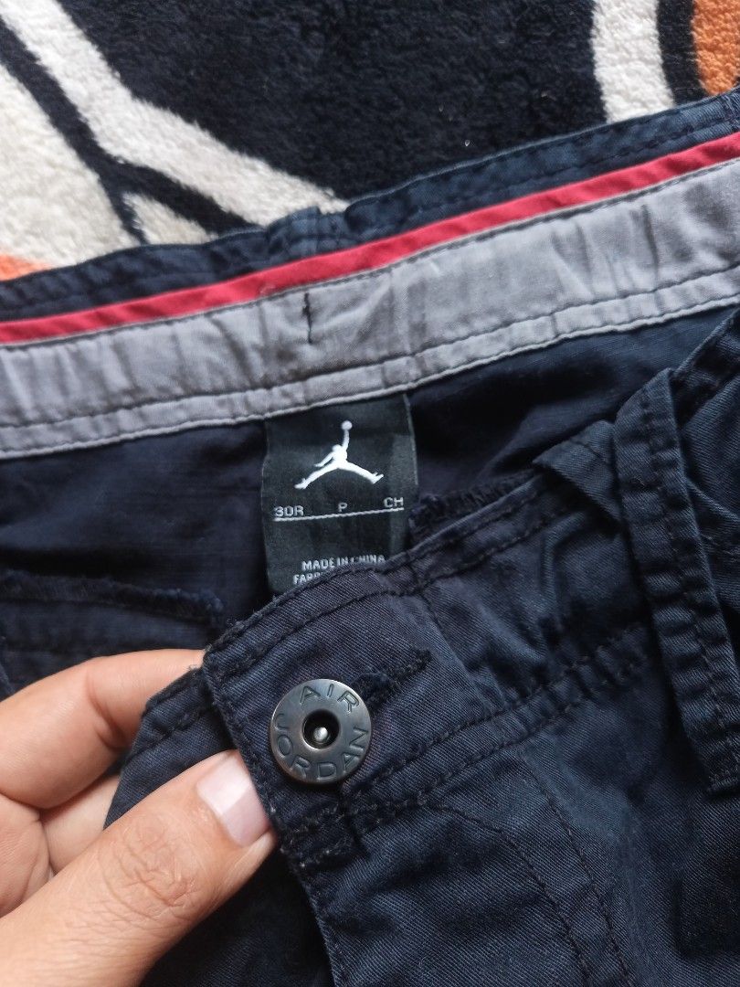Air Jordan Six Pocket Shorts (Category: Shorts) located in Castilla. Submitted by stignapamorma (Listing ID 1460837295, Image 3). Description: Branded Shorts ( Thirfted x Ukay ) Size - 32x34 Condition - Excellent Color Rate - 9/10 Issue - None Price - 600+SF.