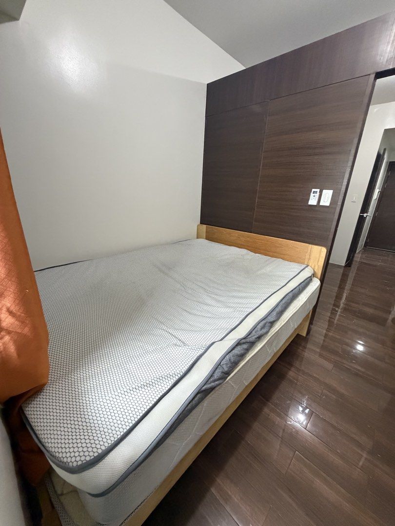 AIR RESIDENCES CONDO FOR RENT (Category: Apartments & Condos) located in Makati City. Submitted by therentalzone (Listing ID 1460811337, Image 3). Description: FOR RENT | Air Residences, Makati 📍 Air Residences Address: Yakal & Malugay Streets, San Antonio, Makati City Unit Details: • 1 Bedroom • 39th Floor • Balcony • City View • Semi-Furnished ₱20,000/month 📌 Lease Terms: • 1 Month Advance + 1 Month Deposit + PDCs OR • 1 Month Advance + 2 Mon
