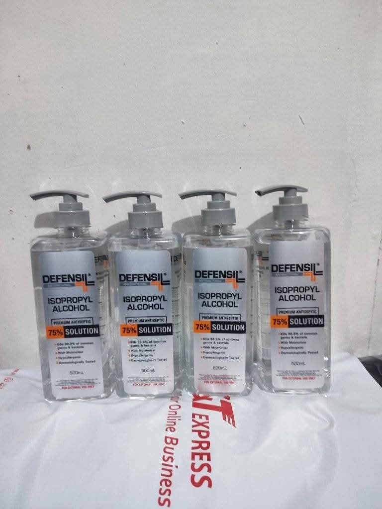 Alcohol Defensil Pump Bottle 500ml (Category: Detergents) located in Manila. Submitted by dconlinesh14898 (Listing ID 1460910428, Image 3). Description: AVAILABLE ONHAND‼️✨🧿 Isopropyl Alcohol Defensil 75% w/Moisturizer 500ml PUMP BOTTLE 💸 2 for ₱185 PESOS ONLY‼️ ✨ Kills 99.9% of germs and bacteria💧 With moisturizer para hindi nakaka-dry ng hands🌸 Sobrang bango! Perfect for everyday use sa bahay, office, o kapag nasa biyahe. 🛍️ Limited stocks