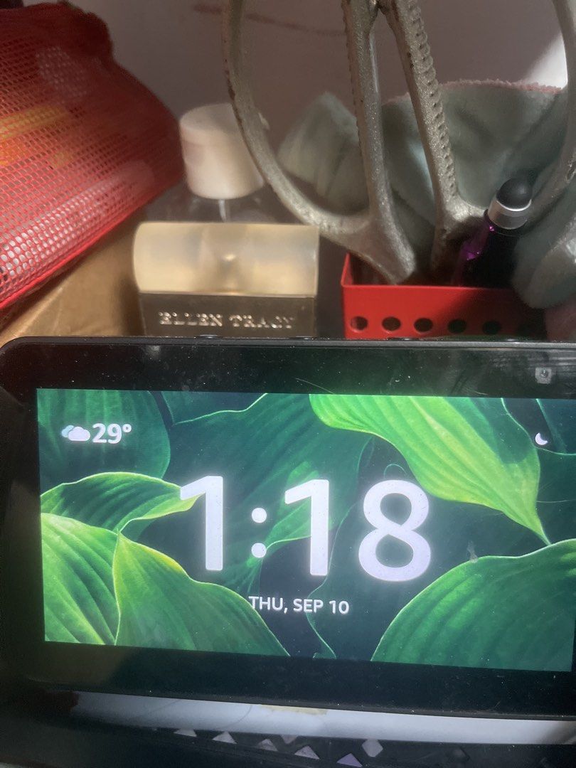 Amazon Echo Show (Category: Entertainment Systems & Smart Home Devices) located in Manila. Submitted by alexeikaramazov (Listing ID 1416711824, Image 3). Description: - Amazon Echo Show with ghost touch some parts of screen - Black fabric back - Includes power cable -device has slight issues with audio.