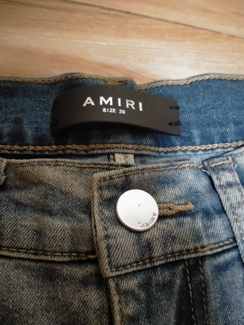 AMIRI DISTRESSED PAINT SPLASH JEANS (Category: Jeans) located in Cabuyao City. Submitted by Bike_Clothing10 (Listing ID 1460509567, Image 3). Description: READ FIRST... FOR SALE: AMIRI DISTRESSED RIPPED PAINT SPLASH JEANS Excellent Condition Size 28 on Tag Strechable DIMES: W29L43 Made in USA on Tag OFF/LEGIT PRICE: 2500 + SF -NO COD/COP- PICK UP OR SHIPPING ONLY LOC: Cabuyao Laguna PM FOR INQUIRIES -Thanks-.