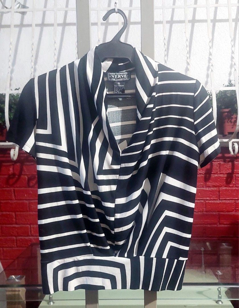 Ann Bichelmeir for Cinderella, Size M (Category: Blouses) located in Quezon City. Submitted by donjie (Listing ID 1460892799, Image 3). Description: Ladies Top Ann Bichelmeir for Cinderella "Verve" Vintage 2000s Size M.
