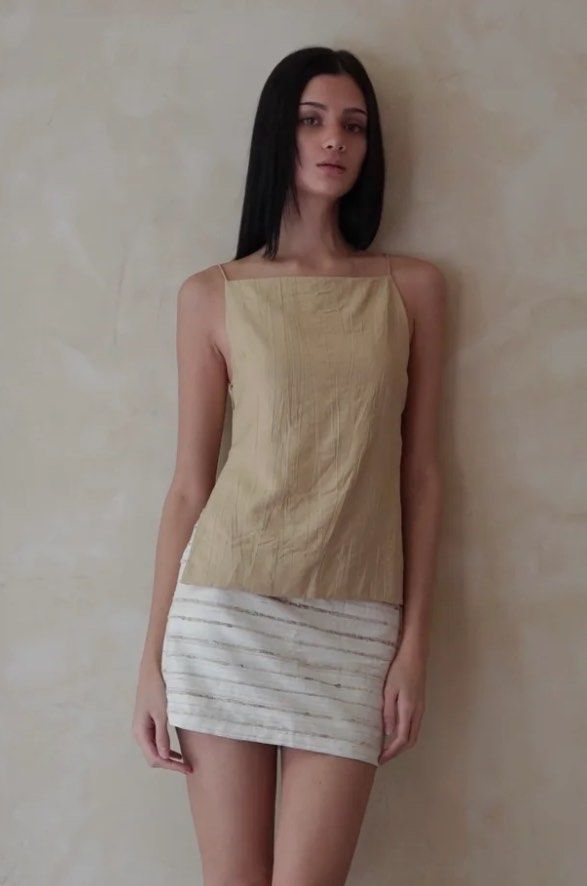 Araw the Line Strata Bintana Top White (Category: Sleeveless) located in Quezon City. Submitted by yslmyslf (Listing ID 1460886174, Image 1). Description: .
