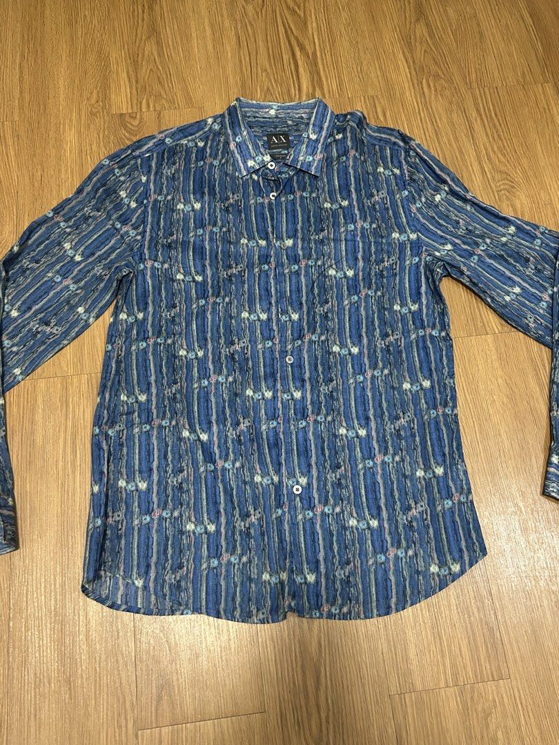 [Armani Exchange] Long-Sleeved Blue Patterned Button-Down Shirt (Category: Formal Shirts) located in Marikina City. Submitted by anonyg (Listing ID 1460722265, Image 2). Description: Selling [Armani Exchange] Long-Sleeved Blue Patterned Button-Down Shirt 📌 Size: Large 📌 Color: Blue Patterned 📌 Condition: 9.5/10 📌 No Issues 📌 Price: ₱280 📌 RFS: Decluttering 💬 Feel free to message if you need more details. Negotiable. .