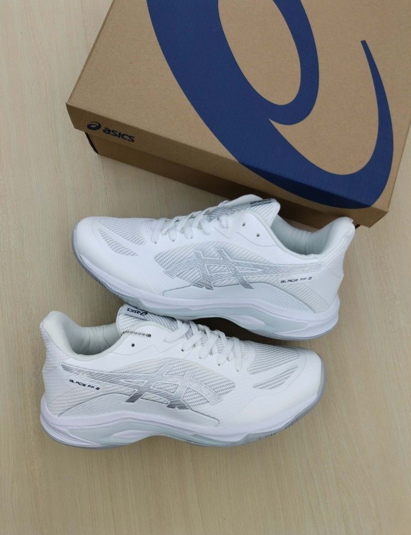 Asics Blade Ff 2 "White Silver" 🥶🥵🛒 (Category: Sneakers) located in Manila. Submitted by josier_181 (Listing ID 1460725770, Image 1). Description: Pm for more details📩 I can provide Cash On Delivery or gcash payment along metro Manila some parts of Luzon other place like province cod or cop Via Lbc, J&t, Jr's. If that's not what's delivered Please return it to the rider. Thank you and Godbless 🙏🙏🙏🙏.