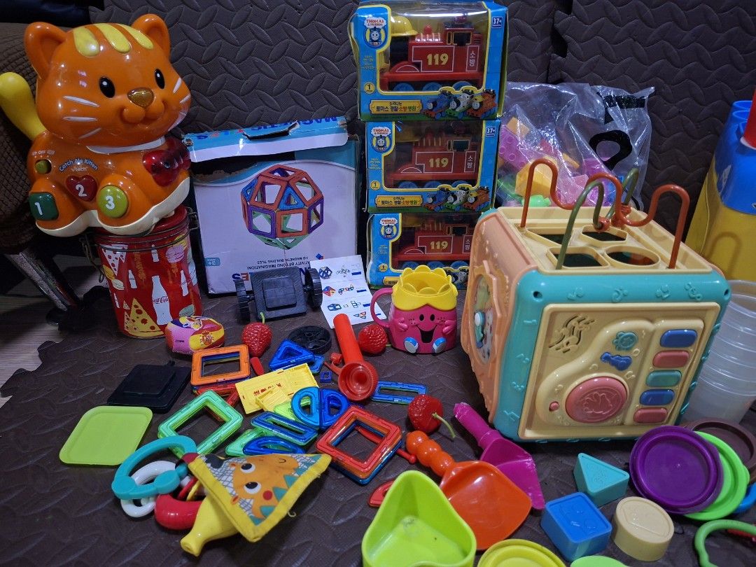 Assorted Kids Toys: Play Table, Magnetic Tiles, Activity Cube (Category: Infant Playtime) located in Manila. Submitted by treasure_finder_ph (Listing ID 1460859827, Image 2). Description: Assorted toys for kids 💸700 Surplus UK imported AS IS 📍Location: Tondo Manila ⭐ NO PHYSICAL STORE ⭐ Ships Nationwide ⭐ Shipping fee shouldered by the buyer ⭐ Lalamove ⭐ Flash Express ⭐ Other Mode of Payment: GCASH ⭐ CARGO or BUS SHIPMENT (for big/bulk items).