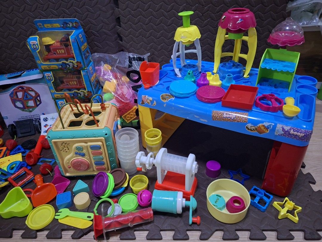 Assorted Kids Toys: Play Table, Magnetic Tiles, Activity Cube (Category: Infant Playtime) located in Manila. Submitted by treasure_finder_ph (Listing ID 1460859827, Image 3). Description: Assorted toys for kids 💸700 Surplus UK imported AS IS 📍Location: Tondo Manila ⭐ NO PHYSICAL STORE ⭐ Ships Nationwide ⭐ Shipping fee shouldered by the buyer ⭐ Lalamove ⭐ Flash Express ⭐ Other Mode of Payment: GCASH ⭐ CARGO or BUS SHIPMENT (for big/bulk items).