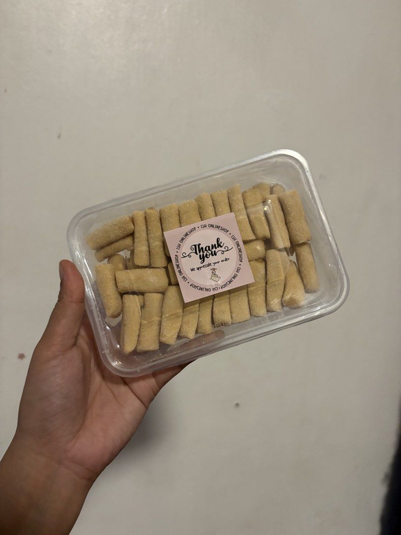 Assorted Sweet Snacks - Ube, Cheese, and Mixed Flavors (Category: Other Food & Drinks) located in Manila. Submitted by ninarayned57350 (Listing ID 1460887975, Image 2). Description: - Assorted sweet snacks - Available flavors: Classic, Ube, Pasti Nougat & Ube Langka - Bite-sized pieces - Coated for extra deliciousness - Perfect for personal treats or sharing.