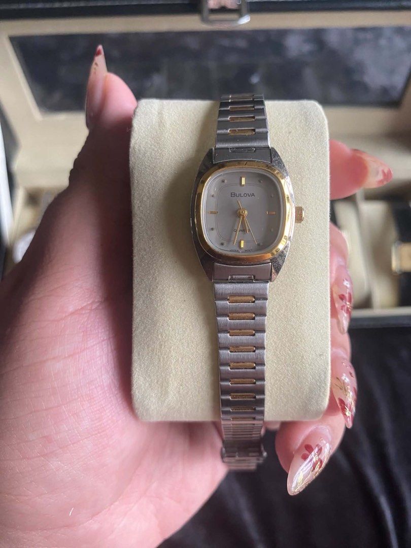 Assorted Watches (Category: Luxury Watches) located in Calamba. Submitted by zealocean.b2496a (Listing ID 1460770331, Image 3). Description: Message me for the prices.