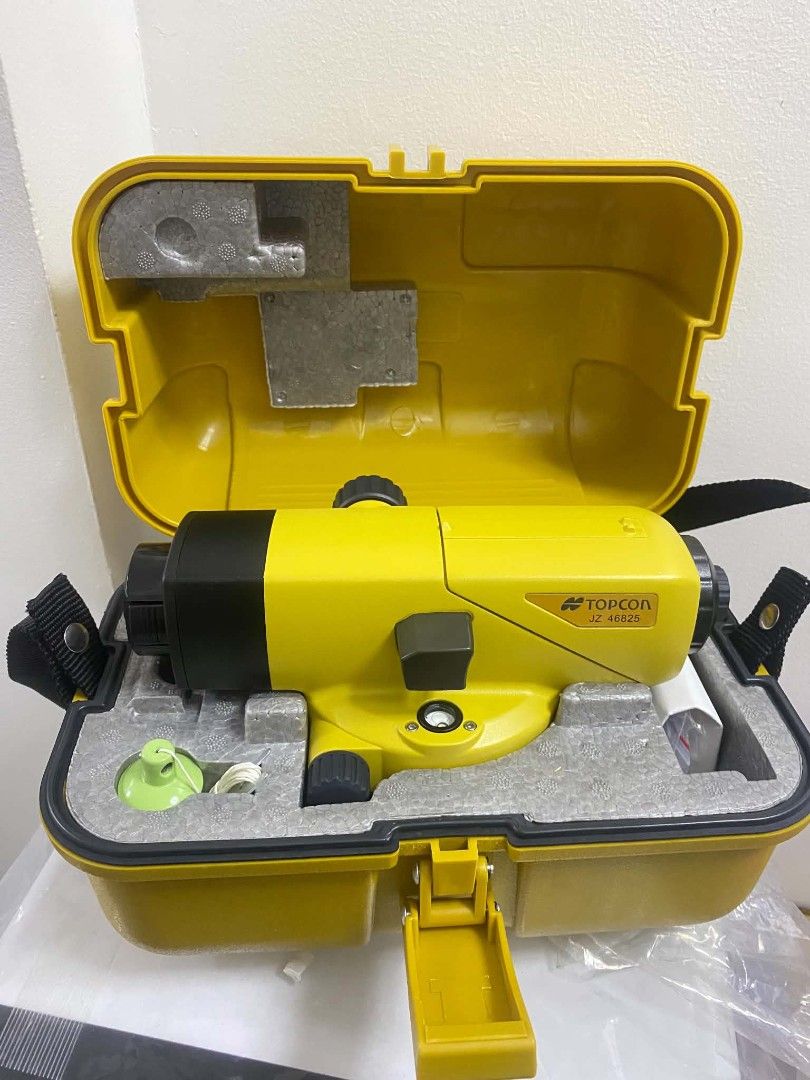 Auto Level Topcon (Category: Construction Tools & Equipment) located in Manila. Submitted by leo_jolmax_sales (Listing ID 1460830419, Image 1). Description: onhand auto level topcon..