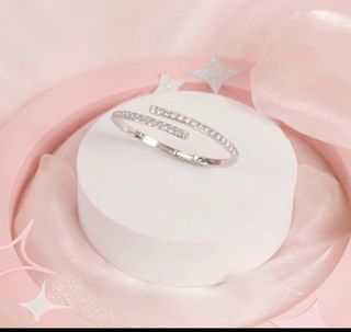 (Category: ) located in . Submitted by closetlyn (Listing ID 1460805051, Image 1). Description: .
