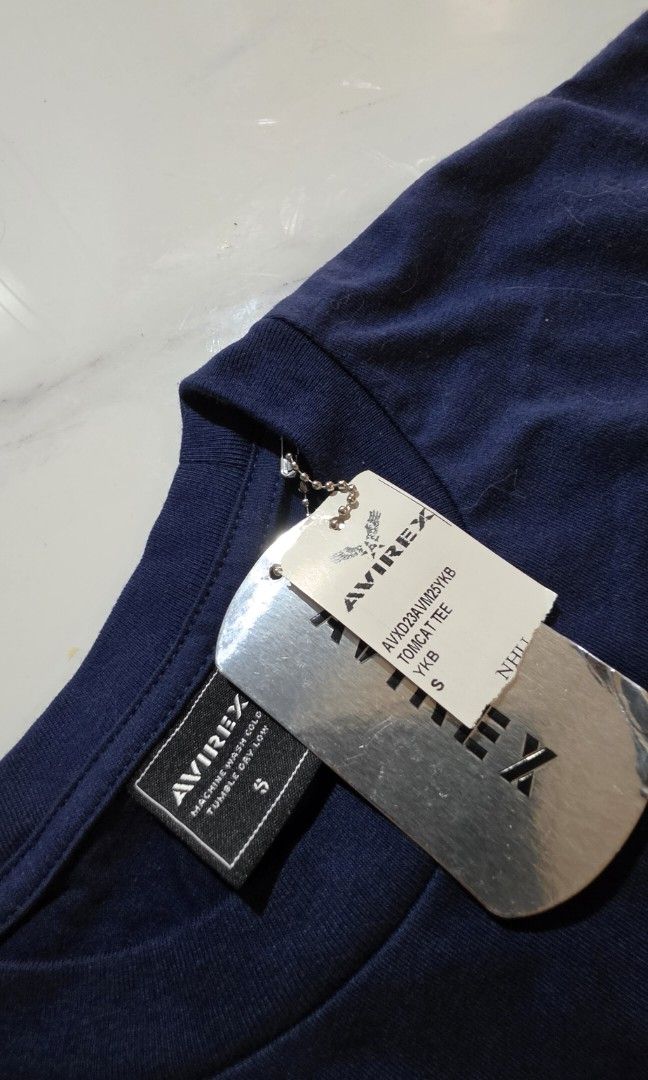 Avirex Topgun Shirt (Category: Activewear) located in Angeles City. Submitted by globalfindscollectibles (Listing ID 1460749626, Image 3). Description: i have 2 pcs of this item and was never been used help me declutter.