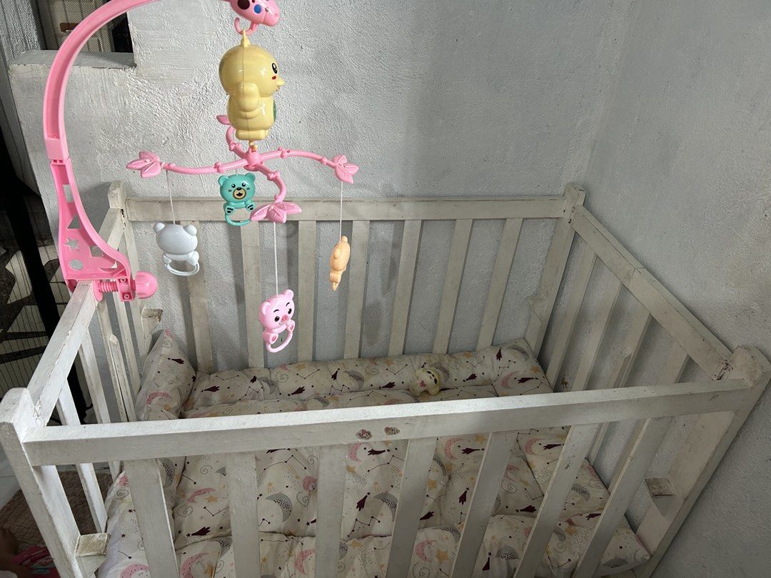 Baby Crib (Category: Cots & Cribs) located in San Juan City. Submitted by bettyonnng (Listing ID 1460733099, Image 2). Description: Crib for sale including foam Loc: Dasma Cavite.