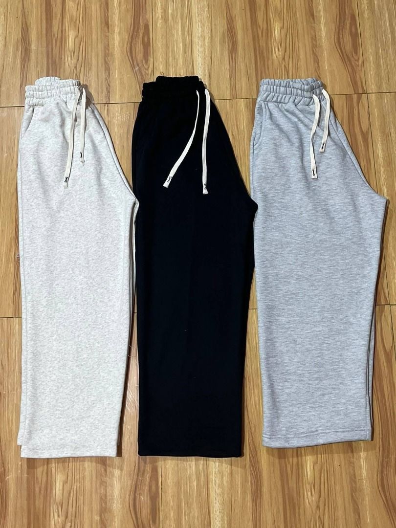 Baggy Pants (Category: Activewear) located in Caloocan City. Submitted by zendragon_01baeb (Listing ID 1460743034, Image 1). Description: BAGGY SWEATPANTS PLAIN Acid Gray Acid White Black 300 GSM PREMIUM QUALITY‼️ Retail-230 EACH WS-160 •26-45 waistline •39inches length •11 inches leg hole LOCATION: Cy Apparel Co. STRICTLY NO COD PAYMENT FIRST ALWAYS.