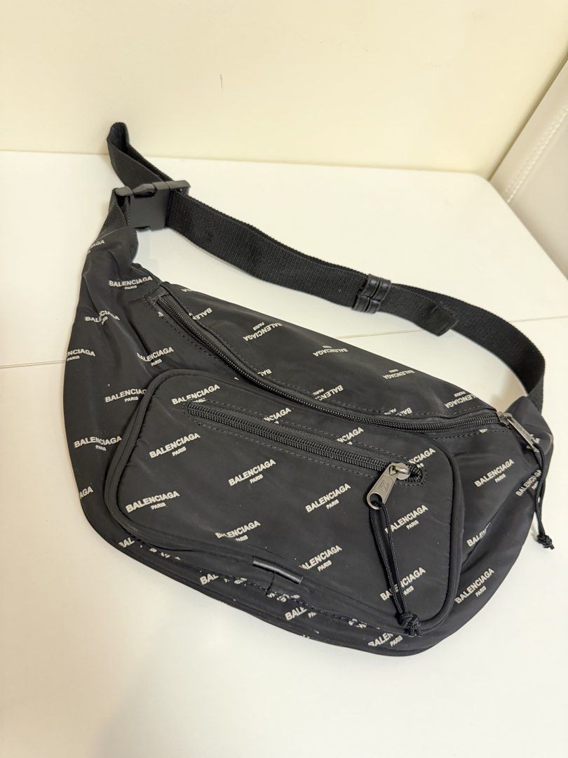 Balenciaga Explorer Beltbag (Category: Sling Bags) located in Manila. Submitted by ardobe.mnl (Listing ID 1460747903, Image 2). Description: Good asnew No flaw Crossbody/Beltbag.