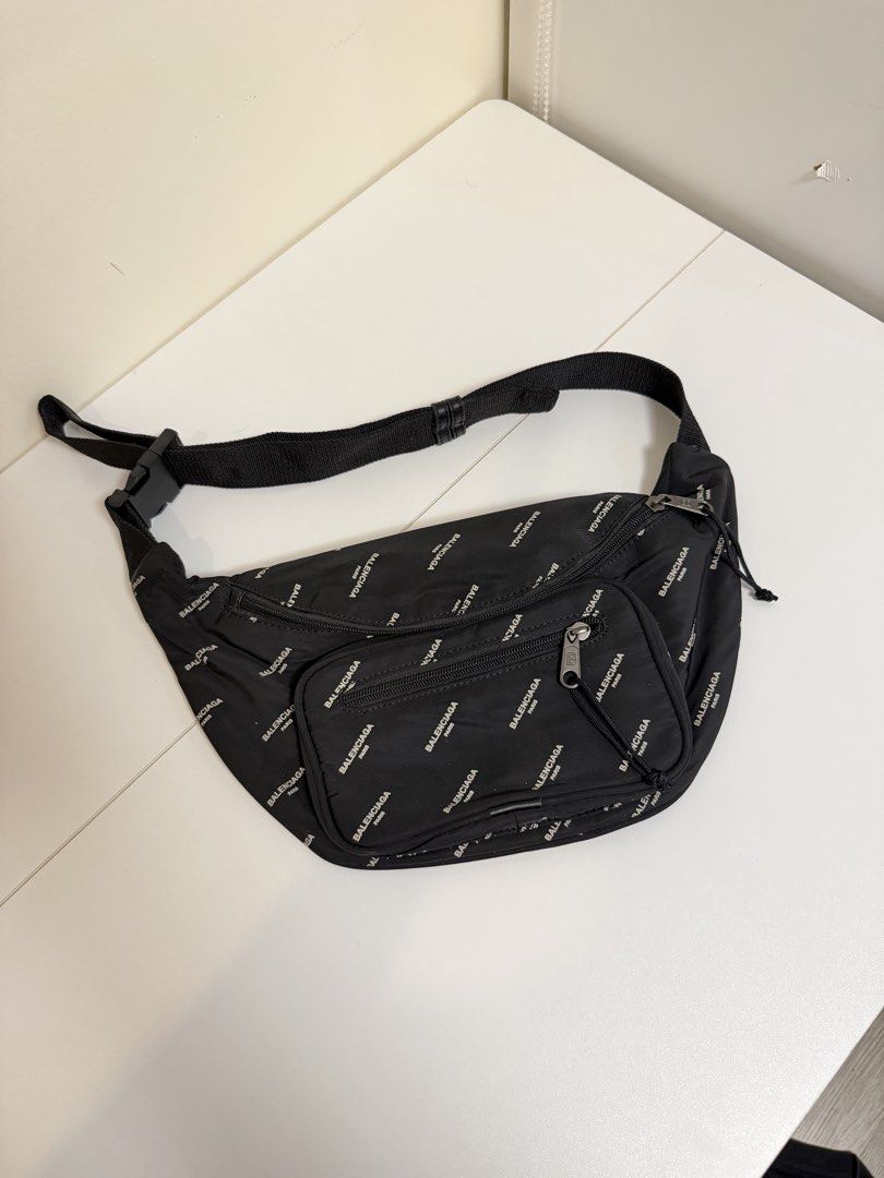 Balenciaga Explorer Beltbag (Category: Sling Bags) located in Manila. Submitted by ardobe.mnl (Listing ID 1460747903, Image 1). Description: Good asnew No flaw Crossbody/Beltbag.