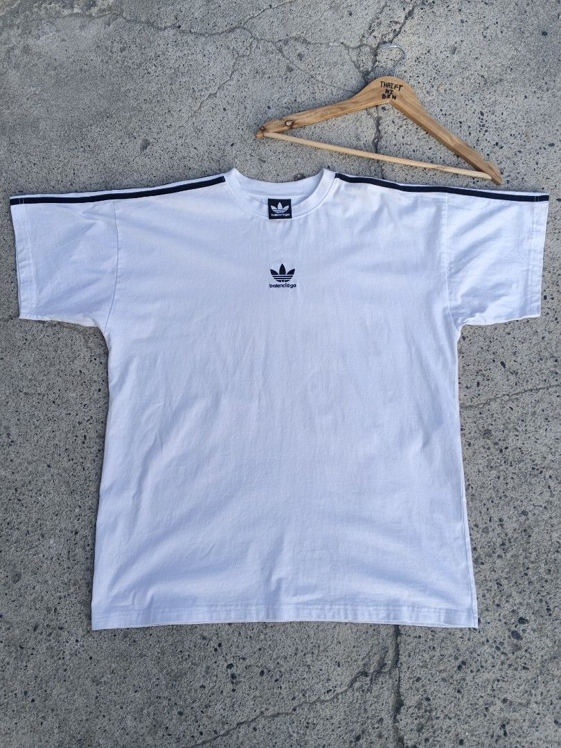 Balenciaga x Adidas (Category: Luxury Apparel) located in Pagalungan. Submitted by binlladin.24 (Listing ID 1460729179, Image 1). Description: .