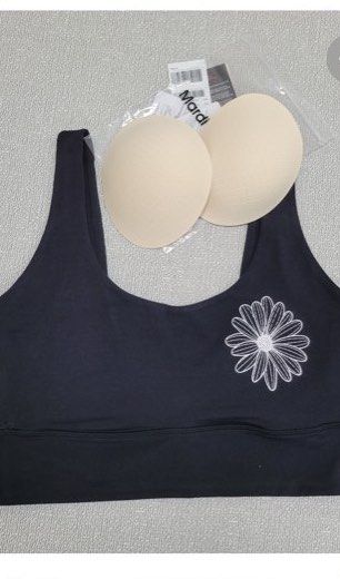 Basic bra （分類：內衣和休閒服）位於 Hong Kong。 由 minnie1230 提交（商品編號 1460913840，圖片 1）。簡介： 韓國人氣品牌Mardi 韓國直送 全新特價發售。