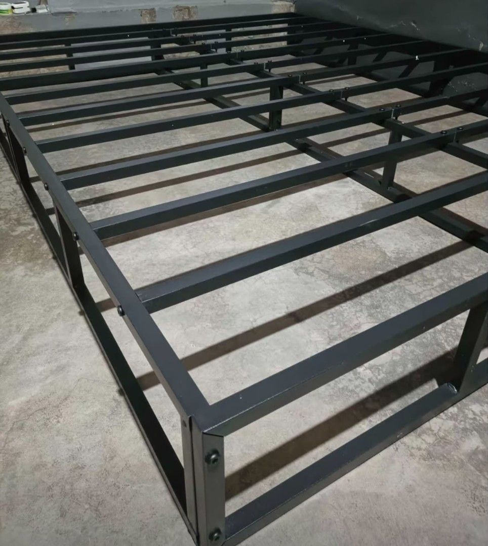 Bed frame (Category: Bed Frames & Mattresses) located in Angeles City. Submitted by lyndsp (Listing ID 1460911179, Image 3). Description: two weeks pa lang, need disposed mi little infant sa lapag nalang, size nasa photo have a look, double Queen foam pwede, sobra tibay at no noise, pm Angeles Pampanga area DM, 09810475997.