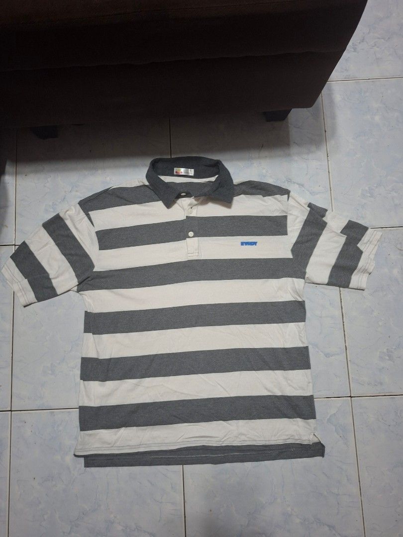 Bench Two Stripes Polo Shirt (Category: Tshirts & Polo Shirts ) located in Quezon City. Submitted by liaaaaaamm (Listing ID 1460911833, Image 2). Description: W: 22 L: 27 rfs: decluttering, di na nagagamit never been used pa .