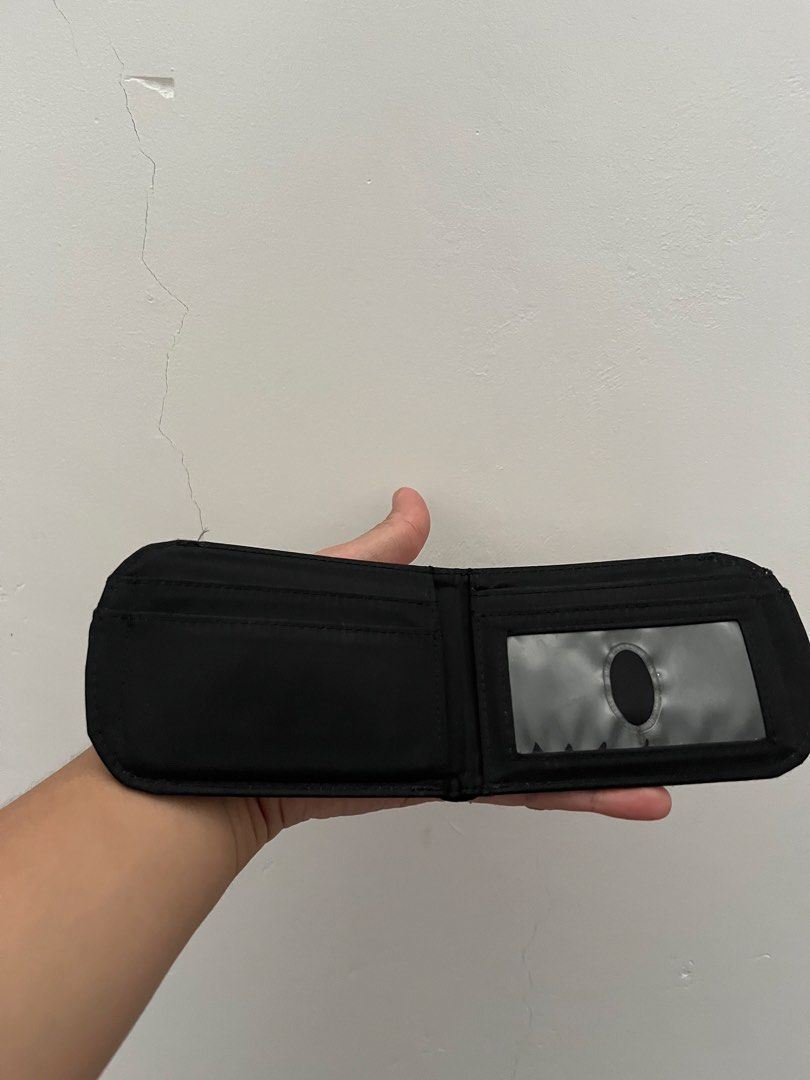 Big Skinny Wallet (Category: Wallets & Card holders) located in Batangas. Submitted by abv13 (Listing ID 1460770650, Image 3). Description: .