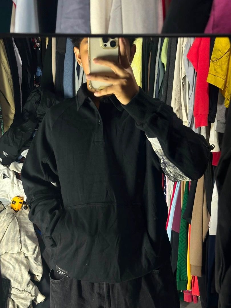 Black button down longsleeve (Category: Tshirts & Polo Shirts ) located in Manila. Submitted by nb_thriftshop (Listing ID 1460903823, Image 3). Description: 28 length 23 width medium to large no issue need wash .