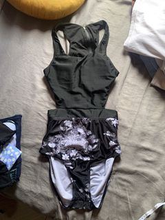 (Category: ) located in . Submitted by prettygirlshophere (Listing ID 1460728010, Image 1). Description: .