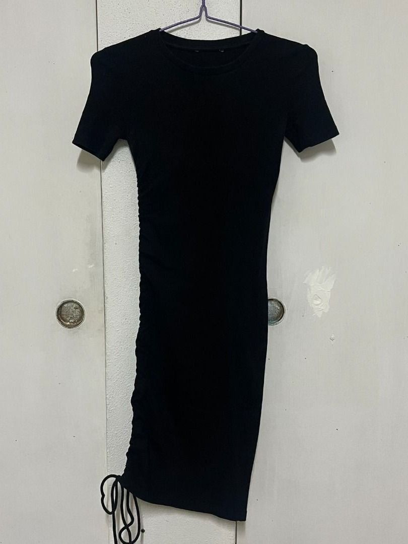 Black Ruched Garterized Dress (Category: Dresses) located in Mabalacat. Submitted by keb-a (Listing ID 1460782860, Image 3). Description: 🍒 — small — b: 34~36" — w: 26~28" 🍒 — ruched detailing for a trendy, slimming effect — garterized waistband for a snug fit — soft and stretchy fabric — suitable for day or night occasions 🍒 — rfs: decluttering — mop: gcash — mod: j&t ଘ(੭*ˊᵕˋ)੭* DM me for inquiries!.